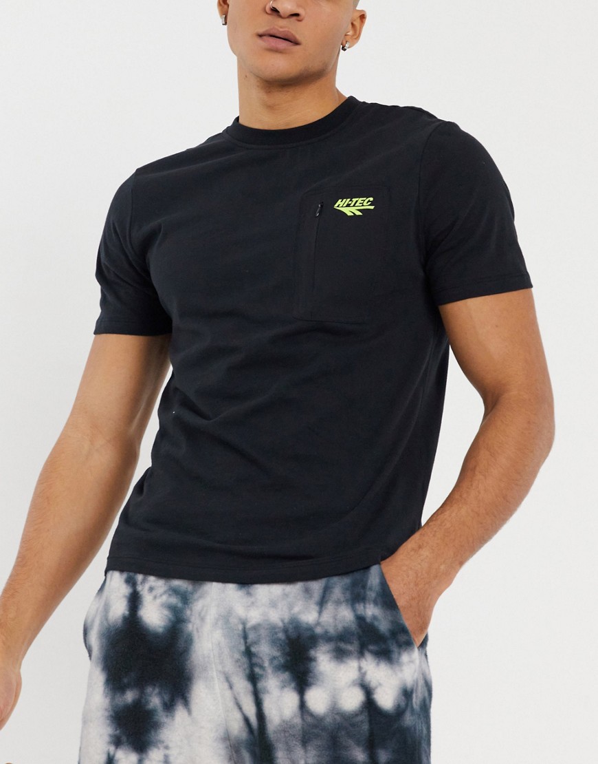 Hi-Tec – Svart t-shirt med ficka och dragkedja