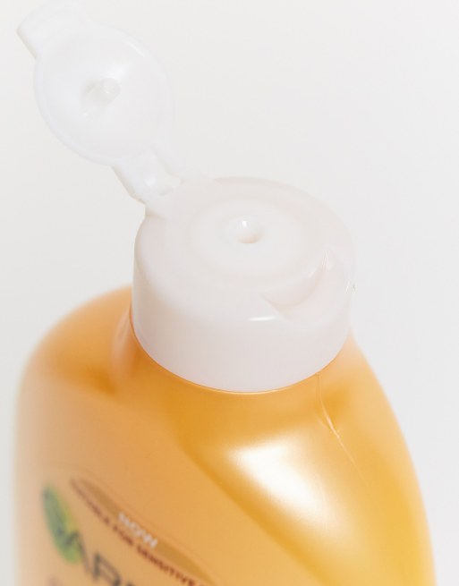Hidratante ligera con autobronceador gradual de 400 ml Summer Body de Garnier, 2 de 4