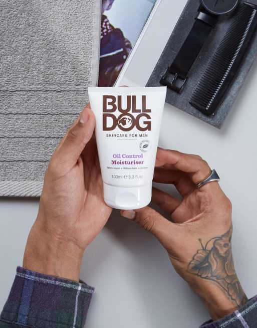 Hidratante para control de aceite de 100 ml de Bulldog, 2 de 4
