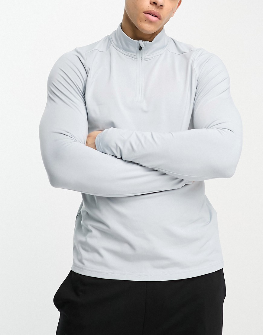 HIIT 3/4 zip top with long sleeve in light blue