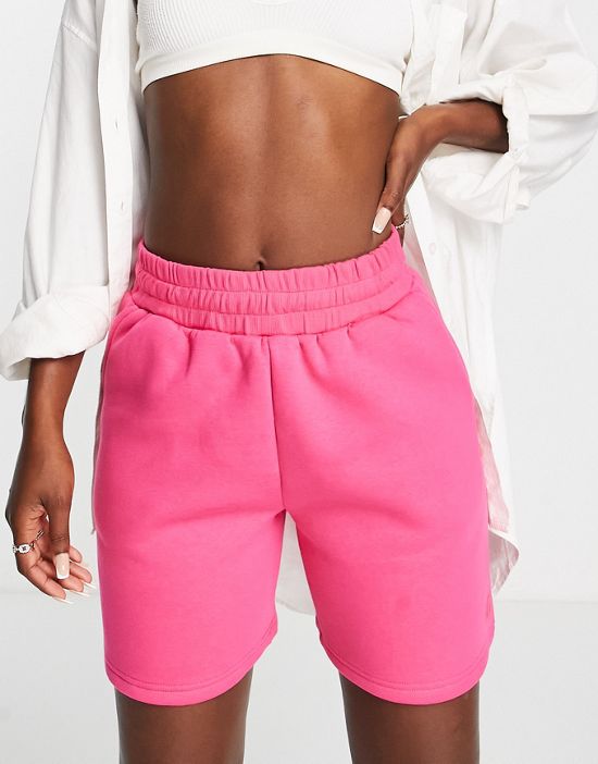 https://images.asos-media.com/products/hiit-boyfriend-sweat-shorts-in-pink/202443986-1-neonpink?$n_550w$&wid=550&fit=constrain