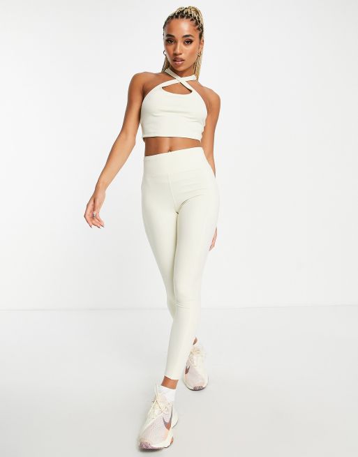 HIIT crop singlet with twist back in stone, 3 of 4