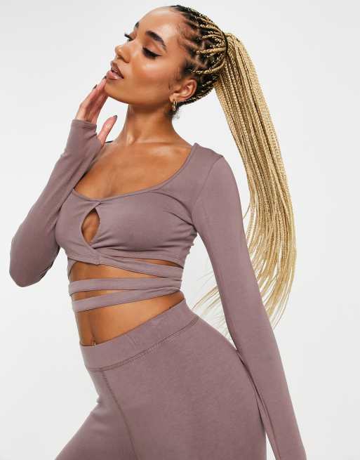 HIIT crop top with wrap and tie details in mink