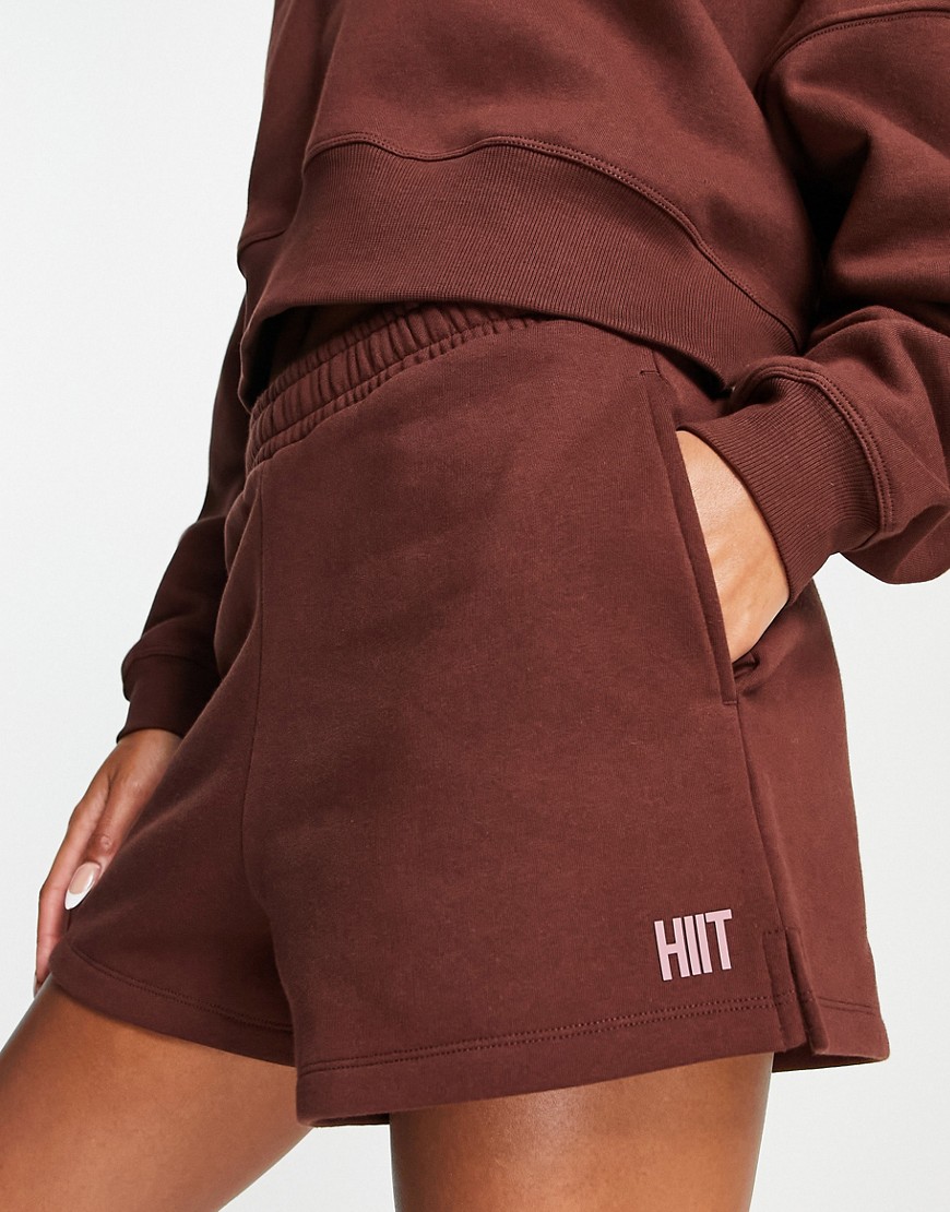 HIIT dolphin sweat short in brown