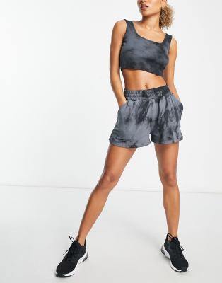 HIIT dolphin sweat short in tie dye in charcoal