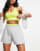 Thumbnail 1 van 4