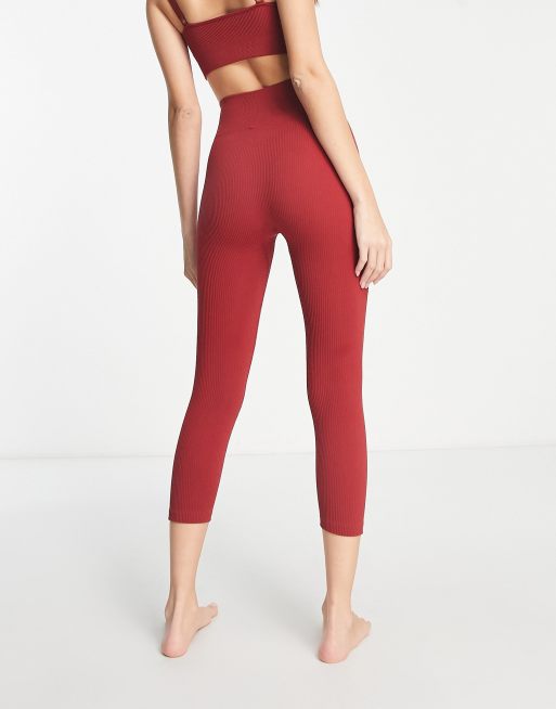 The 'Staple' High-Waisted Leggings - Burgundy