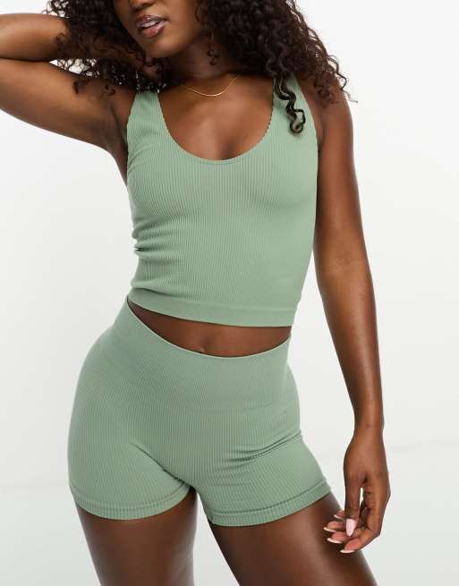 HIIT Seamless rib booty short and deep plunge vest in light green