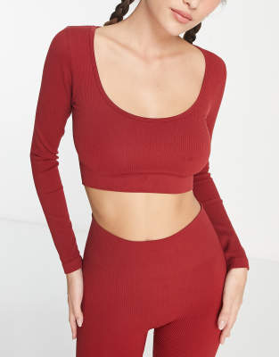 essential seamless rib long sleeve top in burgundy-Red