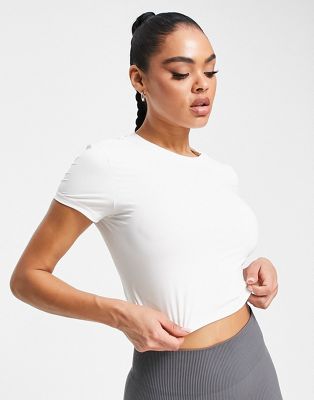 HIIT fitted t-shirt in white
