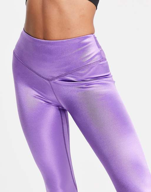 HIIT high shine leggings in purple