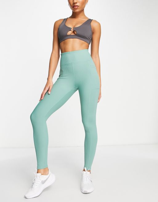 HIIT - Legging met zijzakken en gemengde ribbels in saliegroen 
