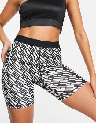 HIIT HIIT legging short in logo print-Multi