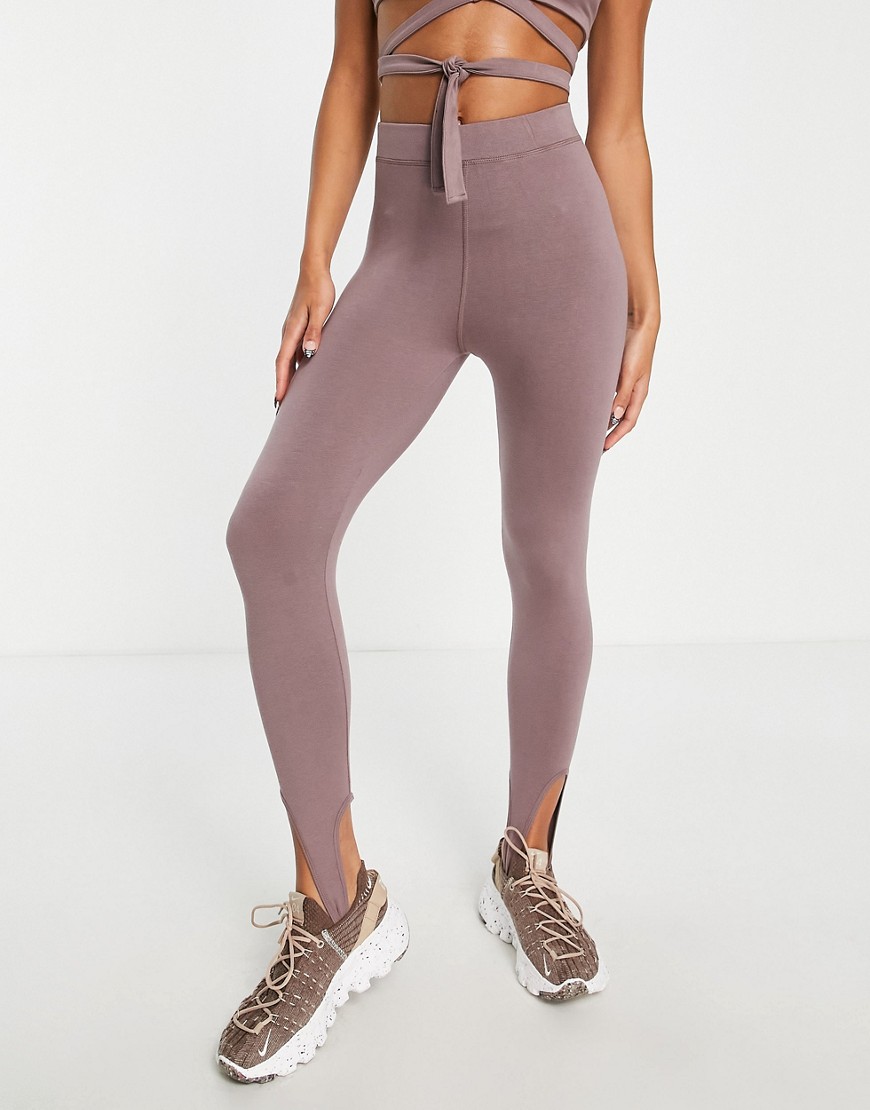 Hiit Legging With Wrap And Tie Detail In Mink-brown