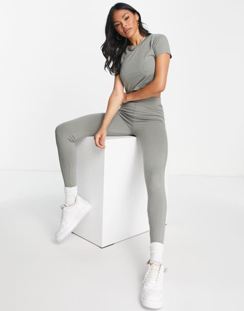HIIT leggings with contour seam in grey - view 1