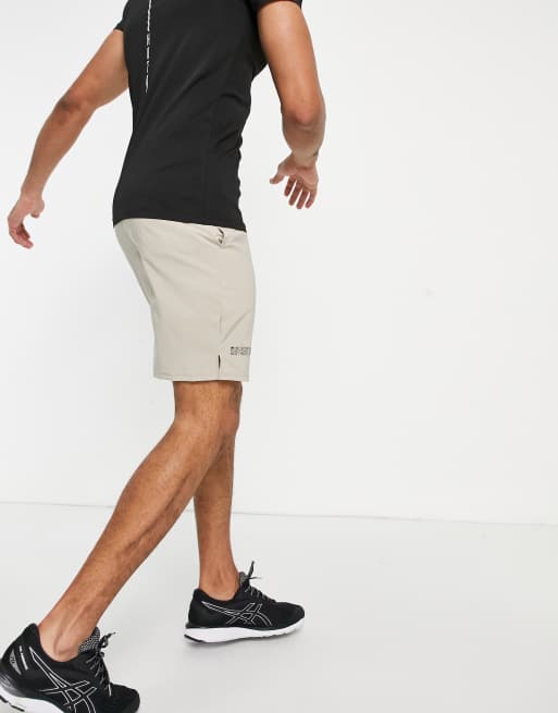 HIIT – Mittellange, gewebte Laufshorts in Stein, 2 von 4