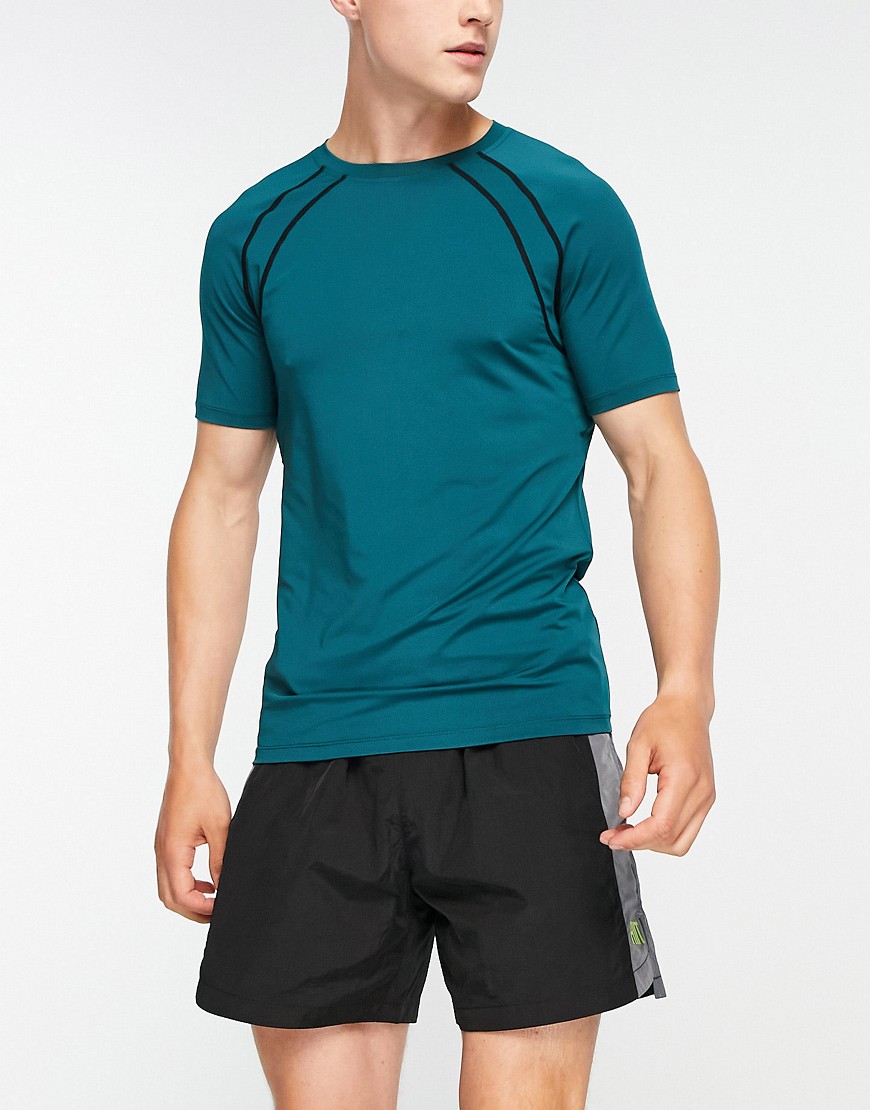 HIIT muscle fit T-shirt with contrast panels-Multi