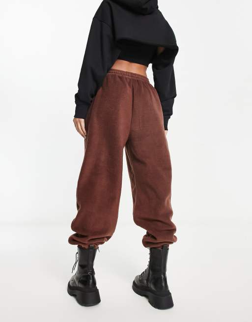 HIIT relaxed fit trackies in borg in brown, 2 of 4
