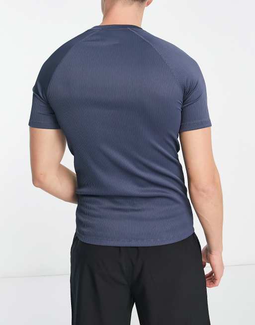 HIIT rib training t-shirt in dark grey, Compare