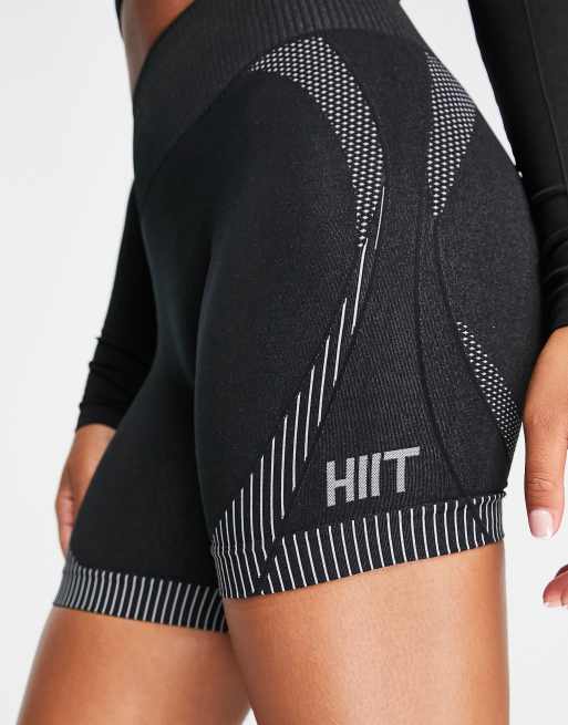 HIIT seamless booty short with mono contour seams