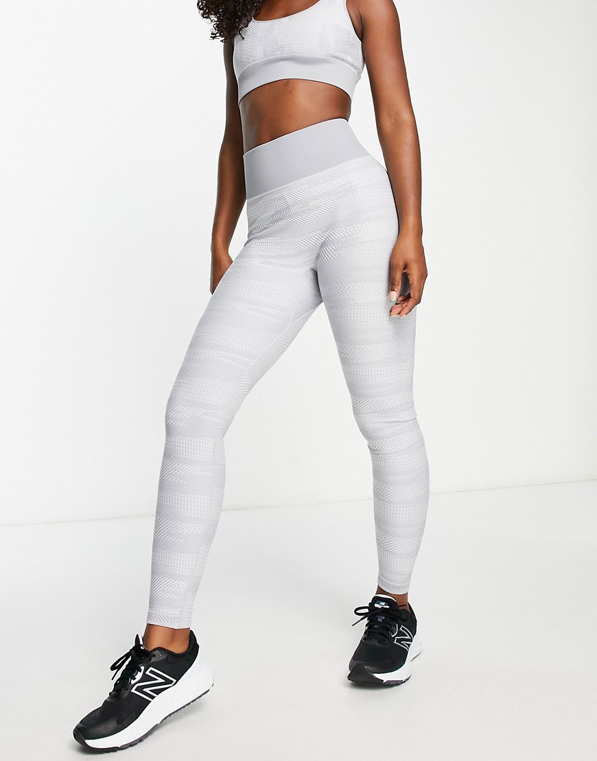 HIIT seamless legging in textured camo in gray
