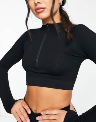 Hiit Seamless Rib Long Sleeve Crop Top In Black In Black