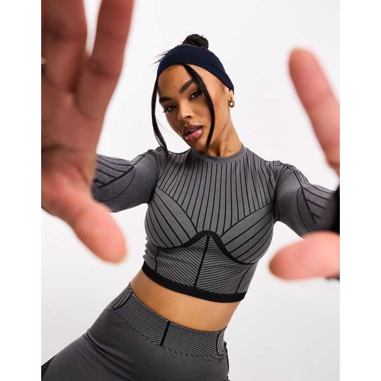 Hiit 【 Seamless Ribbed Long Sleeve Cropped Top Women 】 ファッション レディースファッション トップス その他トップス レ HIIT seamless rib long sleeve top | ASOS