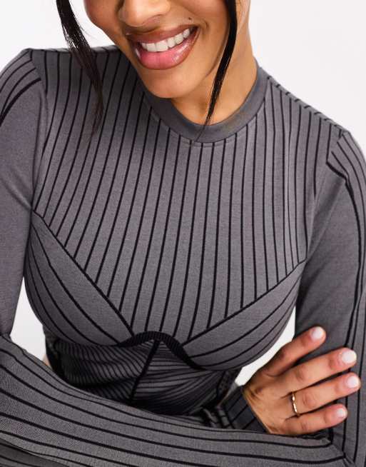 Hiit 【 Seamless Ribbed Long Sleeve Cropped Top Women 】 ファッション レディースファッション トップス その他トップス レ 204154135-1-lilypad?$n_750w$&