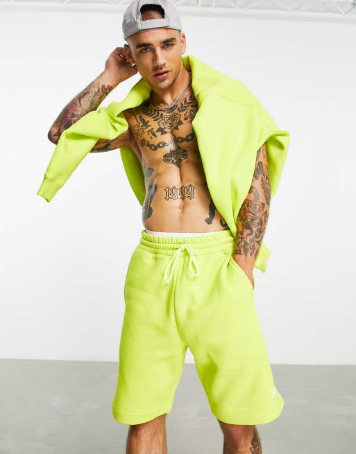 HIIT - Sweatshort in acid geel