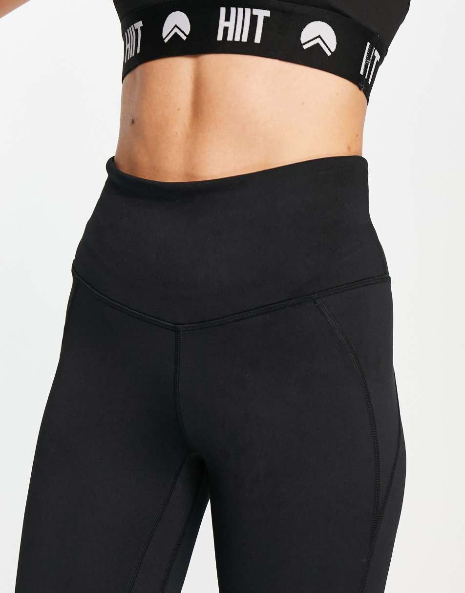 HIIT twist back legging in black