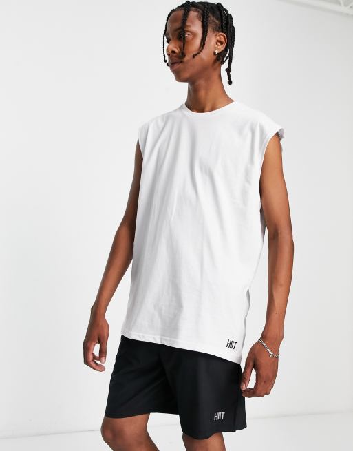HIIT – Vitt linne i oversize