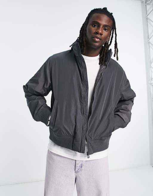 HIIT – Wattierte Oversize-Jacke in Anthrazit