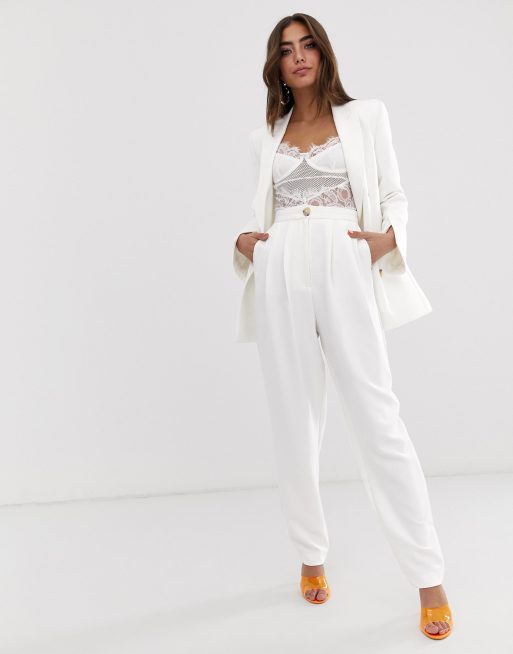 Hvidt jakkesæt med blazer og tilspidsede bukser fra ASOS DESIGN, 3 af 3