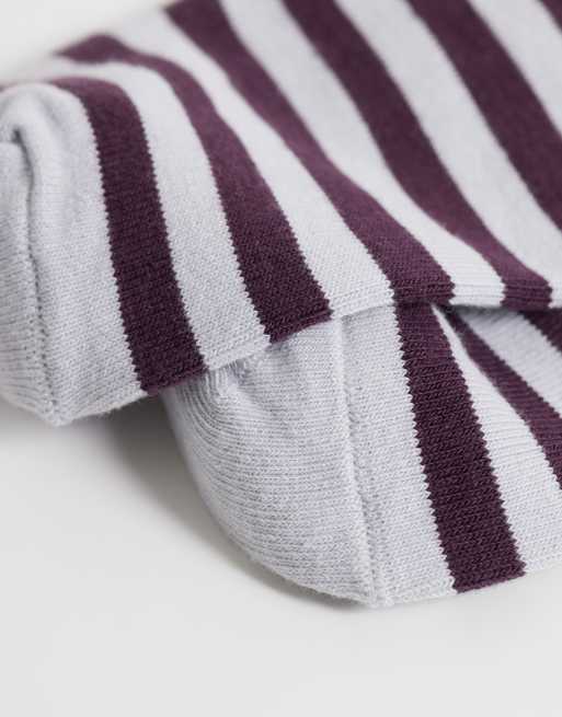 Holister calcetines con volante en rayas azules y marrones, 2 de 3