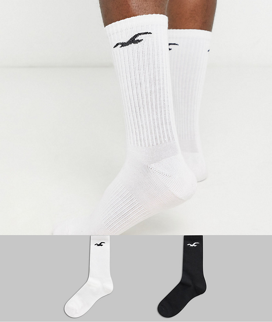Hollister 2 pack icon seagull logo crew socks in black/white