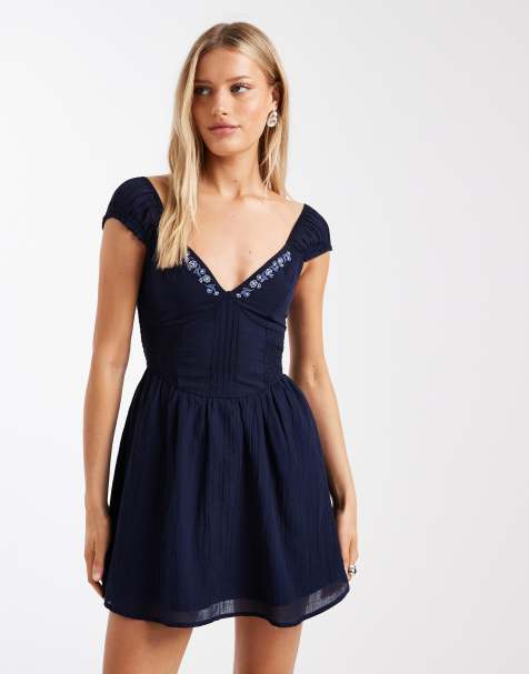 Hollister – Ärmelloses Minikleid im Milchmädchen-Stil in Marineblau - view 1