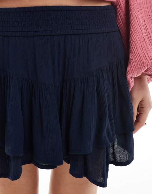 Hollister asymmetric tiered femme mini skort in navy