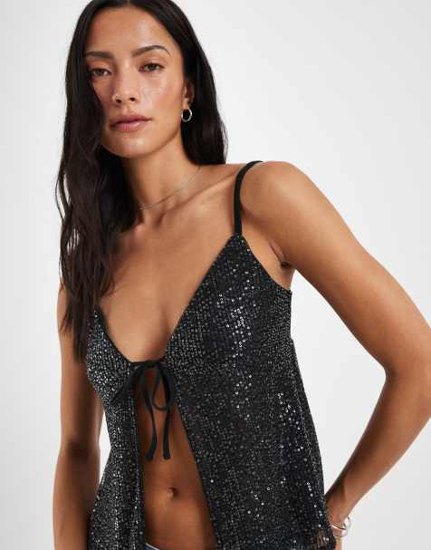 Hollister - Babydoll cami met lovertjes en gestrikte voorkant in zwart - view 1