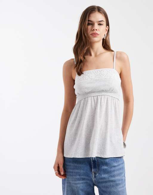 Hollister – Babydoll-Camisole in Grau mit Spitzenbesatz