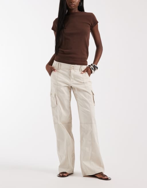 Hollister - Baggy cargobroek met lage verstelbare taille in crème, 1 van 5