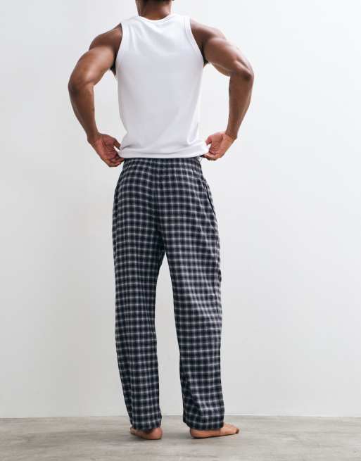 Hollister baggy flannel pyjama bottoms in blurred black plaid, 4 of 4