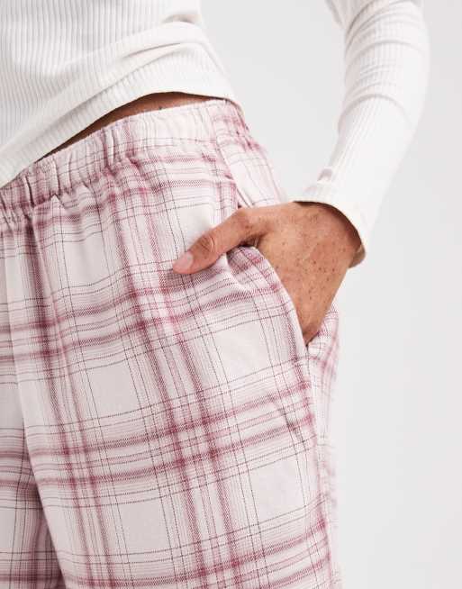 Hollister baggy flannel pyjama bottoms in pink plaid, 3 of 4