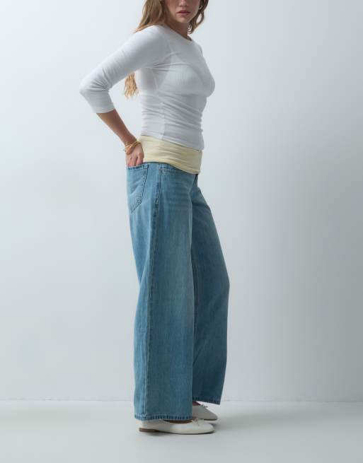 Hollister baggy jeans with adjustable waistband in light blue wash, 2 of 5