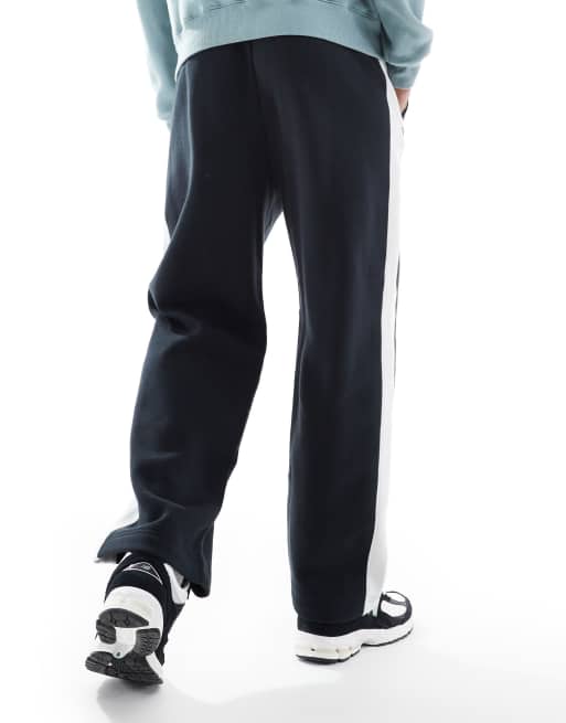 Hollister baggy varsity side stripe trackies in black, 2 of 5