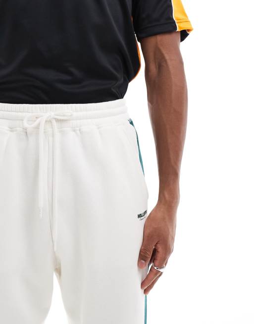 Hollister baggy varsity side stripe trackies in cream, 5 of 5