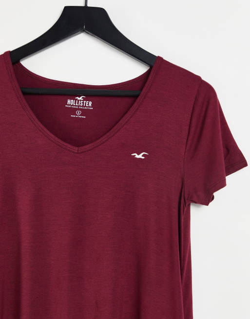 Hollister outlet burgundy shirt