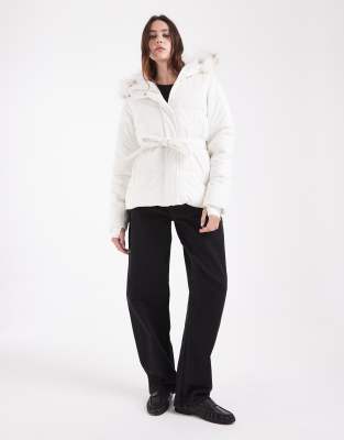 Hollister Belted Puffer Jacket With Fur Hood In White