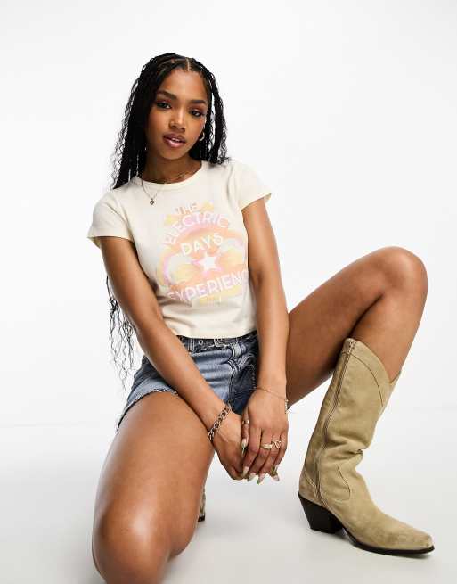 Hollister – Beżowy T-shirt ze wzorem