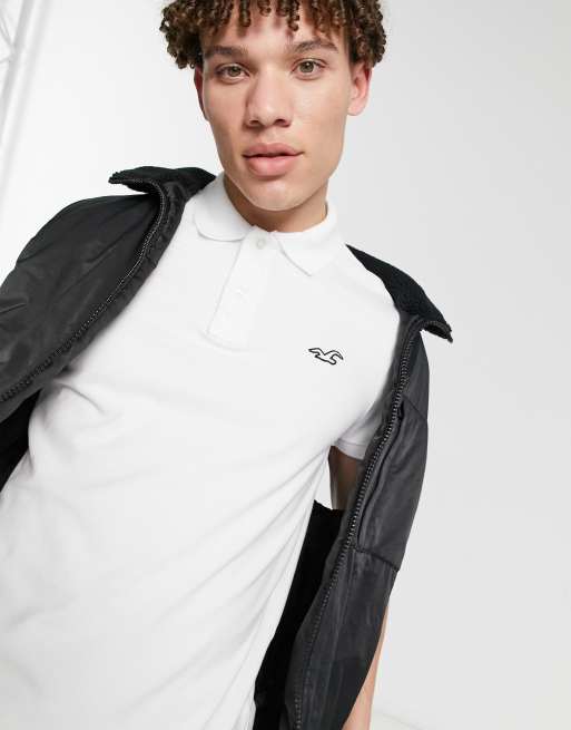 Hollister – Biała koszulka polo z piki o dopasowanym kroju, z logo