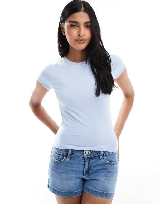 Hollister – Bladoniebieski bezszwowy T-shirt z krótkimi rękawami